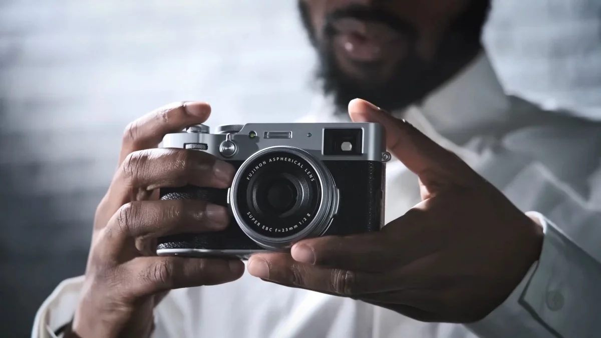La Quête du Fujifilm X100V : Pourquoi l’obtenir est un défi actuellement